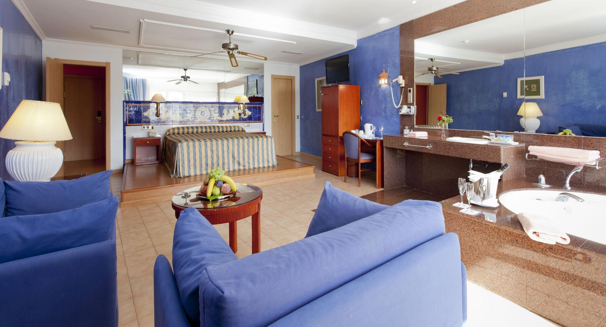 Marbella Playa Hotel Экстерьер фото